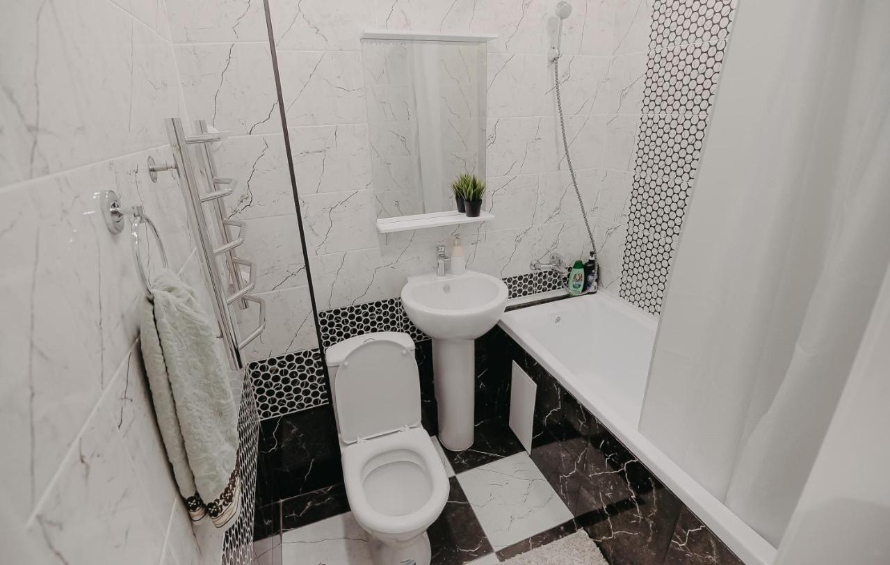 Vip Апартаменты Однокомнатная Квартира Uralsk Dış mekan fotoğraf