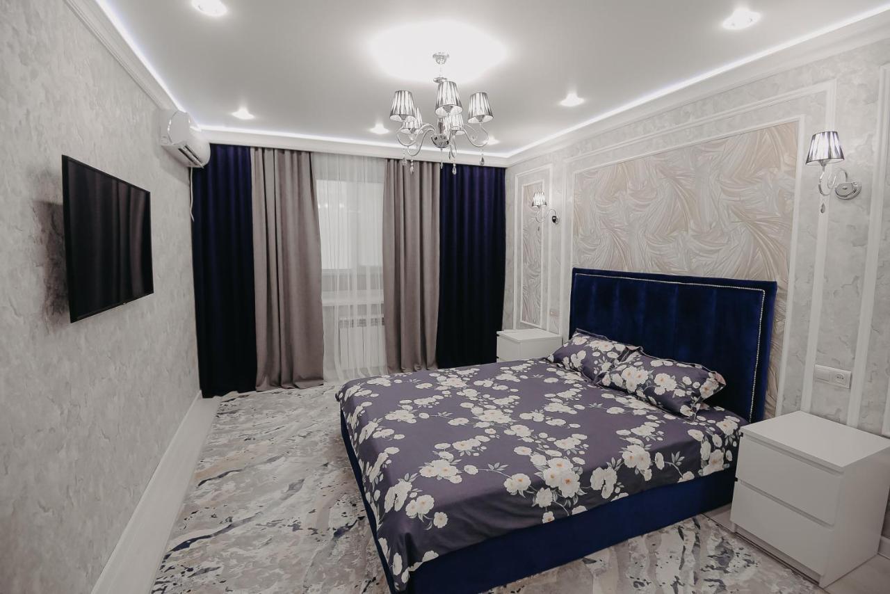 Vip Апартаменты Однокомнатная Квартира Uralsk Dış mekan fotoğraf
